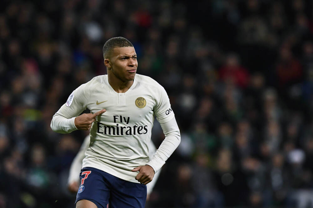 美媒哀叹特朗普对中国昏招百出, 让美国帮了中国一次又一次